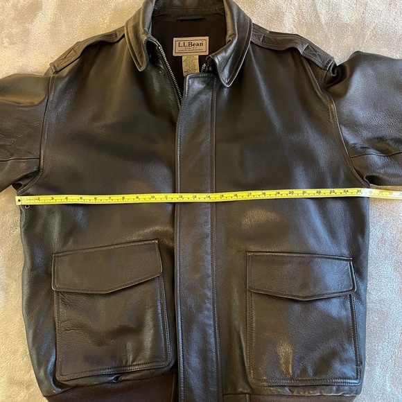 L.L. Bean Men's Rich Brown Leather Bomber Jacket - Picture 10 of 10